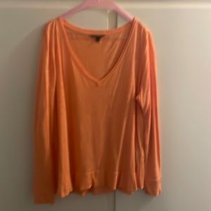Beautiful Large Banana Republic top.